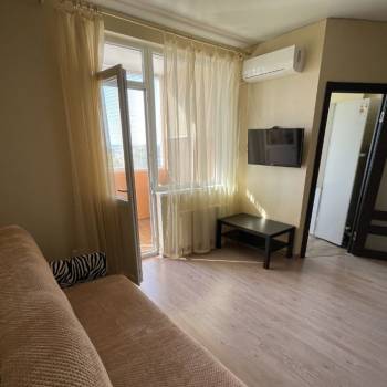 Сдается 1-комнатная квартира, 44 м²