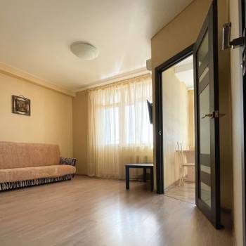 Сдается 1-комнатная квартира, 44 м²