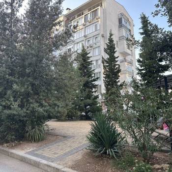 Сдается 2-х комнатная квартира, 85 м²
