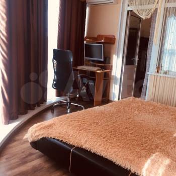 Сдается 2-х комнатная квартира, 64 м²