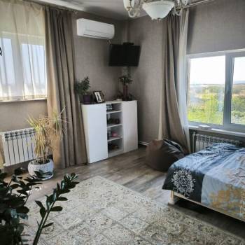 Продается Дом, 194 м²