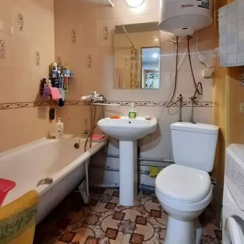 Продается 1-комнатная квартира, 43 м²