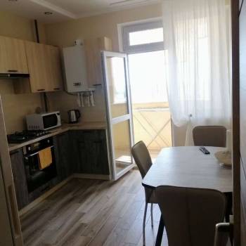 Сдается 2-х комнатная квартира, 70 м²