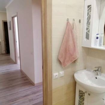 Сдается 2-х комнатная квартира, 70 м²