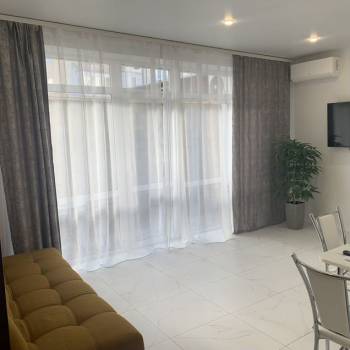 Сдается 1-комнатная квартира, 42 м²