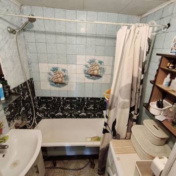 Продается Многокомнатная квартира, 76,9 м²
