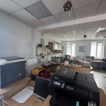 Сдается Нежилое помещение, 85 м²