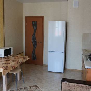 Сдается 1-комнатная квартира, 42 м²