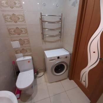 Сдается 1-комнатная квартира, 42 м²