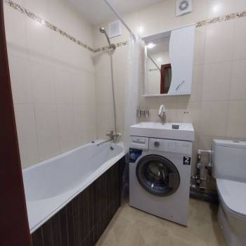 Сдается Многокомнатная квартира, 56 м²