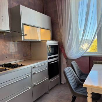 Сдается Многокомнатная квартира, 110 м²