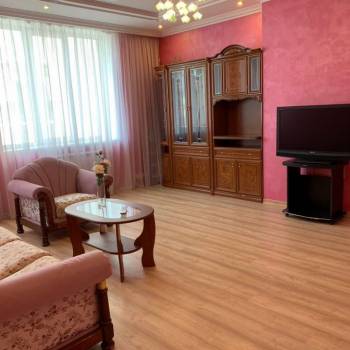 Сдается Многокомнатная квартира, 110 м²