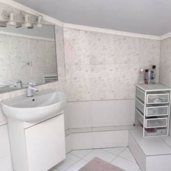 Сдается Многокомнатная квартира, 108 м²