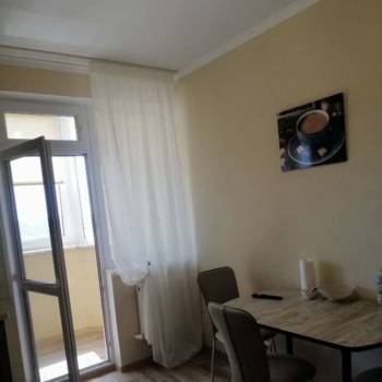 Сдается 2-х комнатная квартира, 75 м²