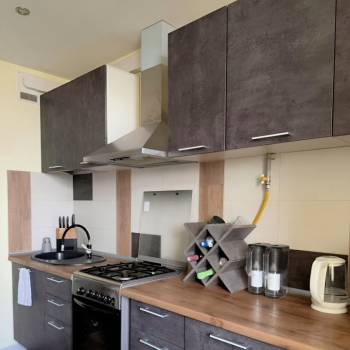 Продается 1-комнатная квартира, 42 м²