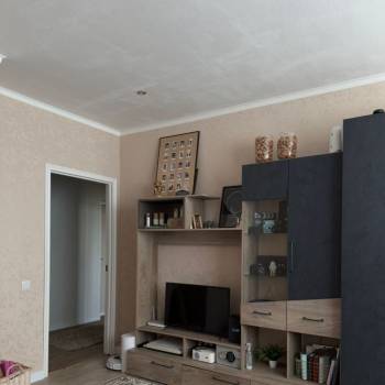 Продается 1-комнатная квартира, 42 м²