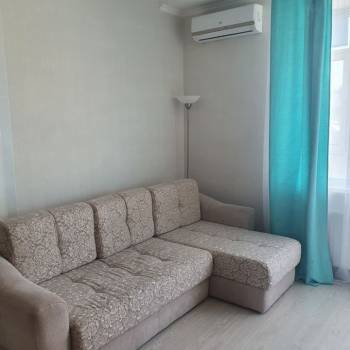Продается 1-комнатная квартира, 40 м²