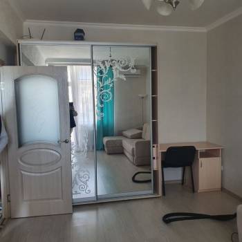 Продается 1-комнатная квартира, 40 м²