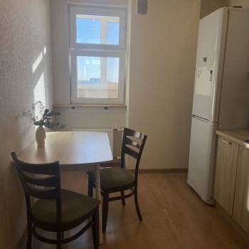 Сдается 1-комнатная квартира, 38 м²