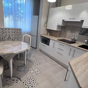 Сдается 2-х комнатная квартира, 65 м²