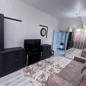 Сдается 2-х комнатная квартира, 65 м²