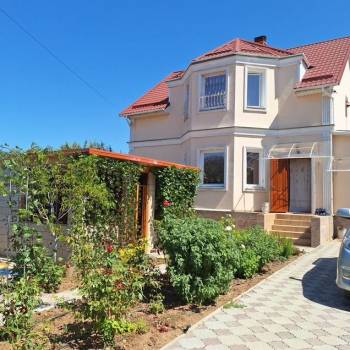 Продается Дом, 196 м²