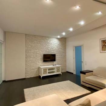 Сдается 2-х комнатная квартира, 84 м²