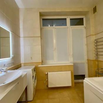 Сдается 2-х комнатная квартира, 84 м²