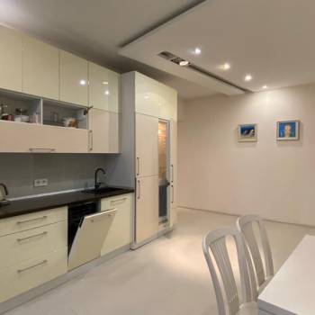 Сдается 2-х комнатная квартира, 84 м²