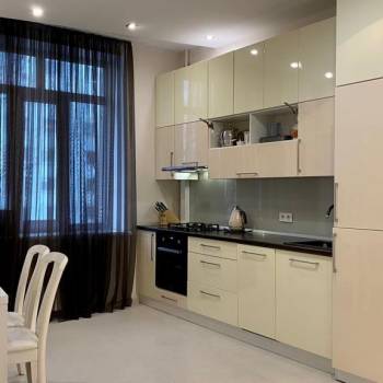 Сдается 2-х комнатная квартира, 84 м²
