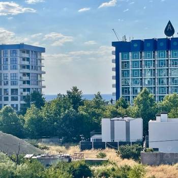 Сдается 2-х комнатная квартира, 100 м²