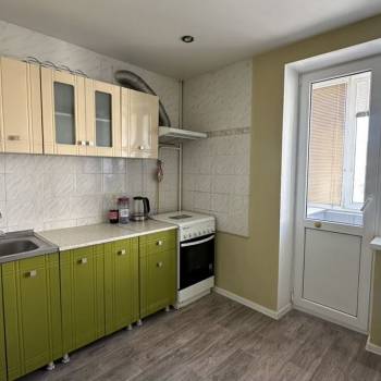 Сдается 1-комнатная квартира, 37 м²