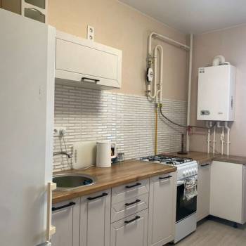 Сдается 1-комнатная квартира, 39 м²