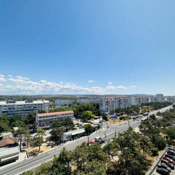 Продается 1-комнатная квартира, 47,4 м²