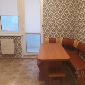 Сдается 1-комнатная квартира, 46 м²