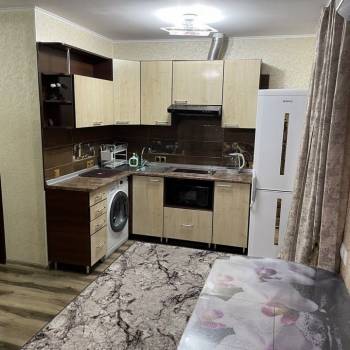 Сдается 1-комнатная квартира, 45 м²
