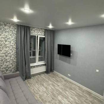 Сдается 1-комнатная квартира, 42 м²