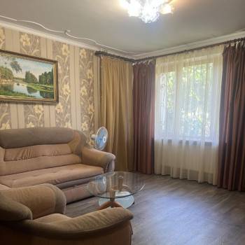 Сдается 2-х комнатная квартира, 70 м²