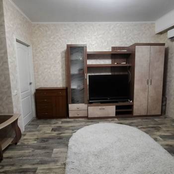 Сдается 1-комнатная квартира, 43 м²