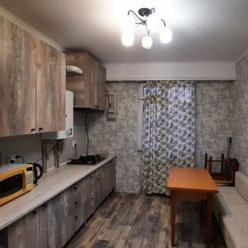 Сдается 1-комнатная квартира, 43 м²