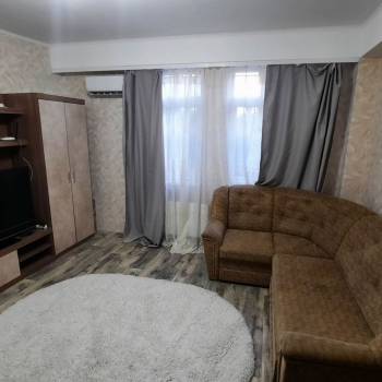 Сдается 1-комнатная квартира, 43 м²