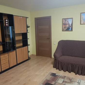 Сдается 1-комнатная квартира, 43 м²