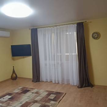 Сдается 1-комнатная квартира, 43 м²