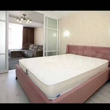 Продается 1-комнатная квартира, 49,7 м²