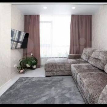 Продается 1-комнатная квартира, 49,7 м²