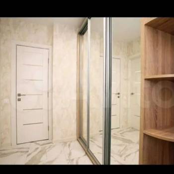 Продается 1-комнатная квартира, 49,7 м²