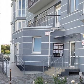 Продается 1-комнатная квартира, 42 м²