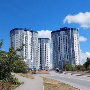 Продается 1-комнатная квартира, 42 м²