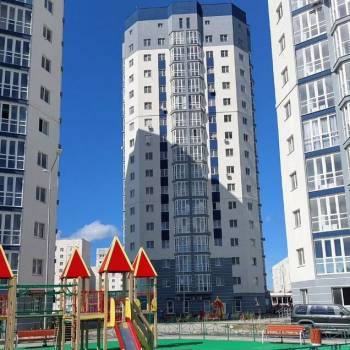 Продается 1-комнатная квартира, 42 м²