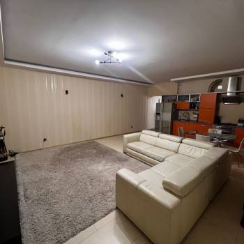 Сдается 2-х комнатная квартира, 72 м²